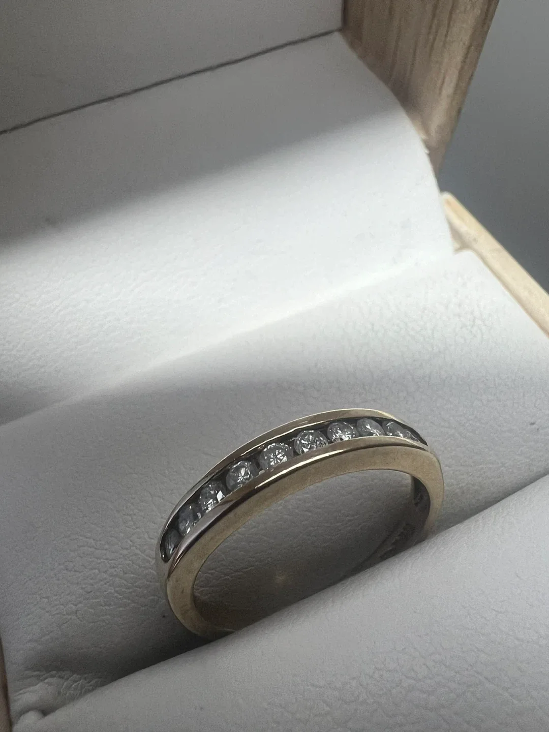 14 k Diamond Ring