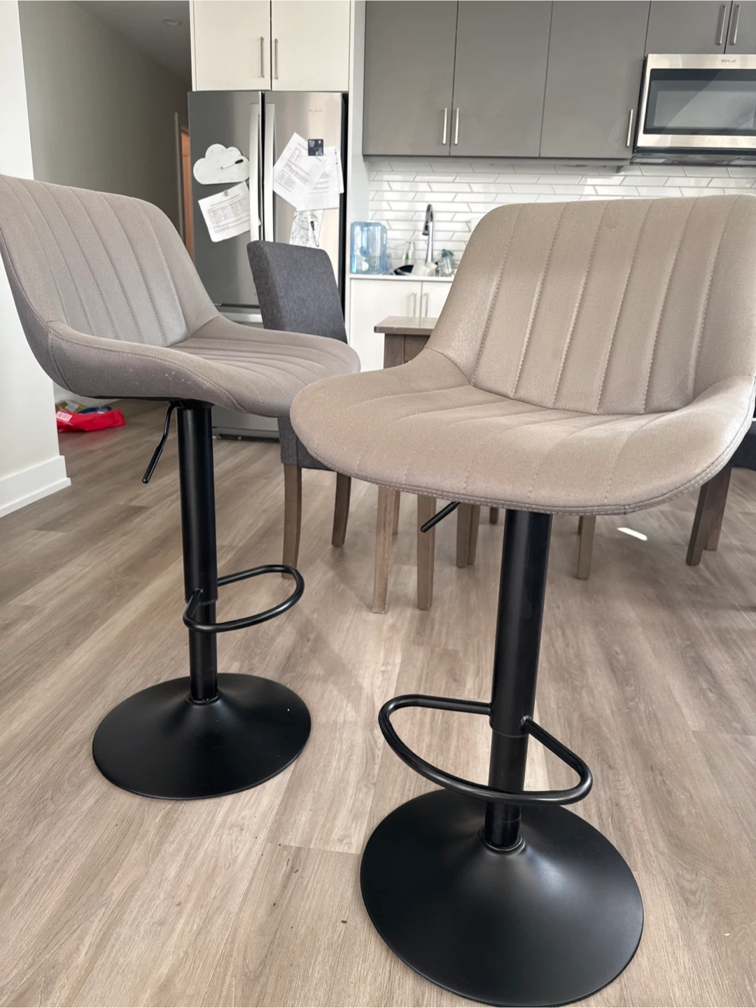 Set of 2 Adjustable Swivel Bar Stools - photo 2