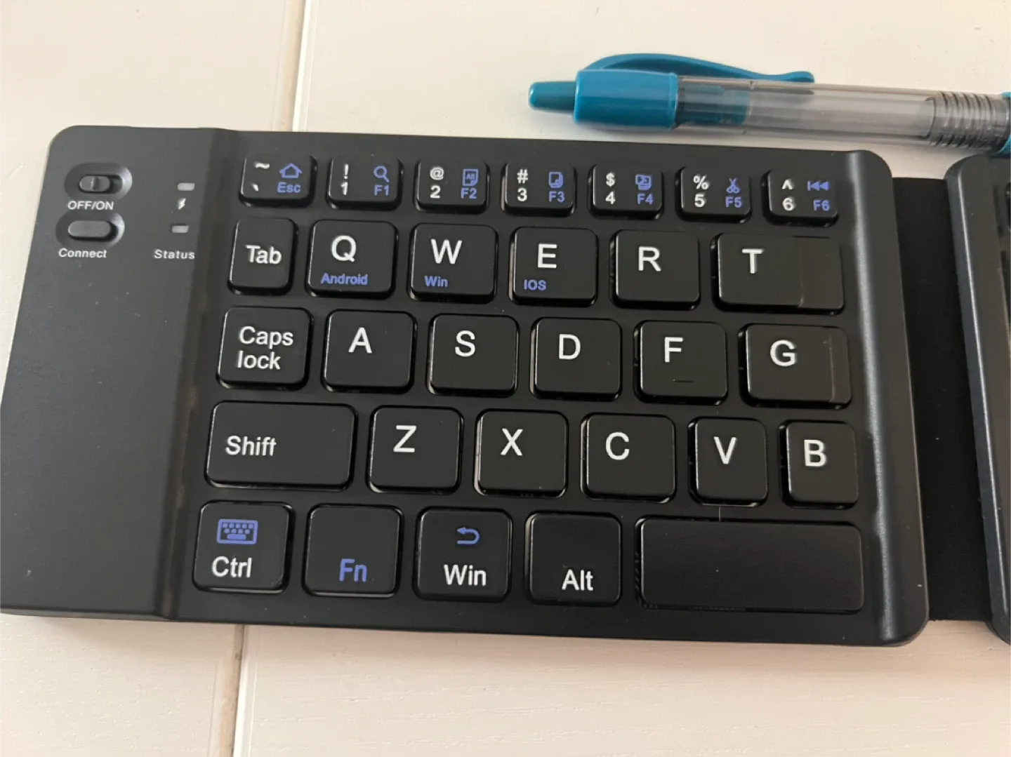Foldable Bluetooth Keyboard - Portable image indicator(5)