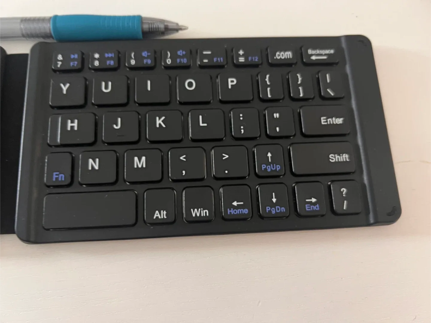 Foldable Bluetooth Keyboard - Portable image indicator(4)