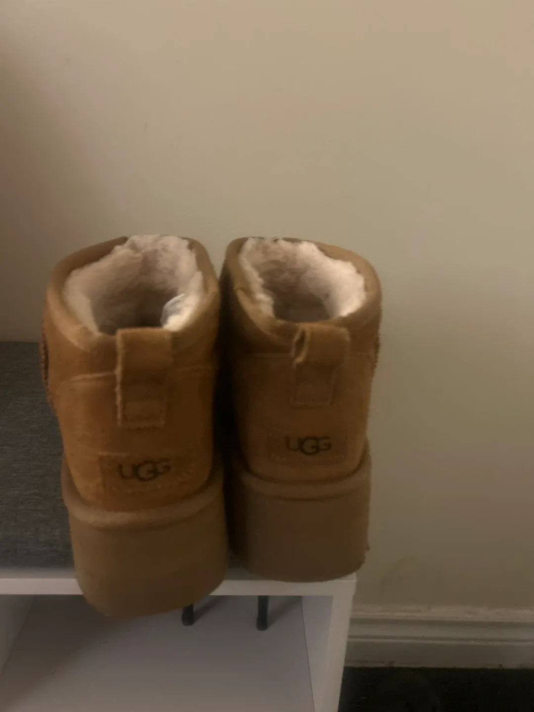 UGG Women's Classic Ultra Mini Platform Boot image indicator(2)