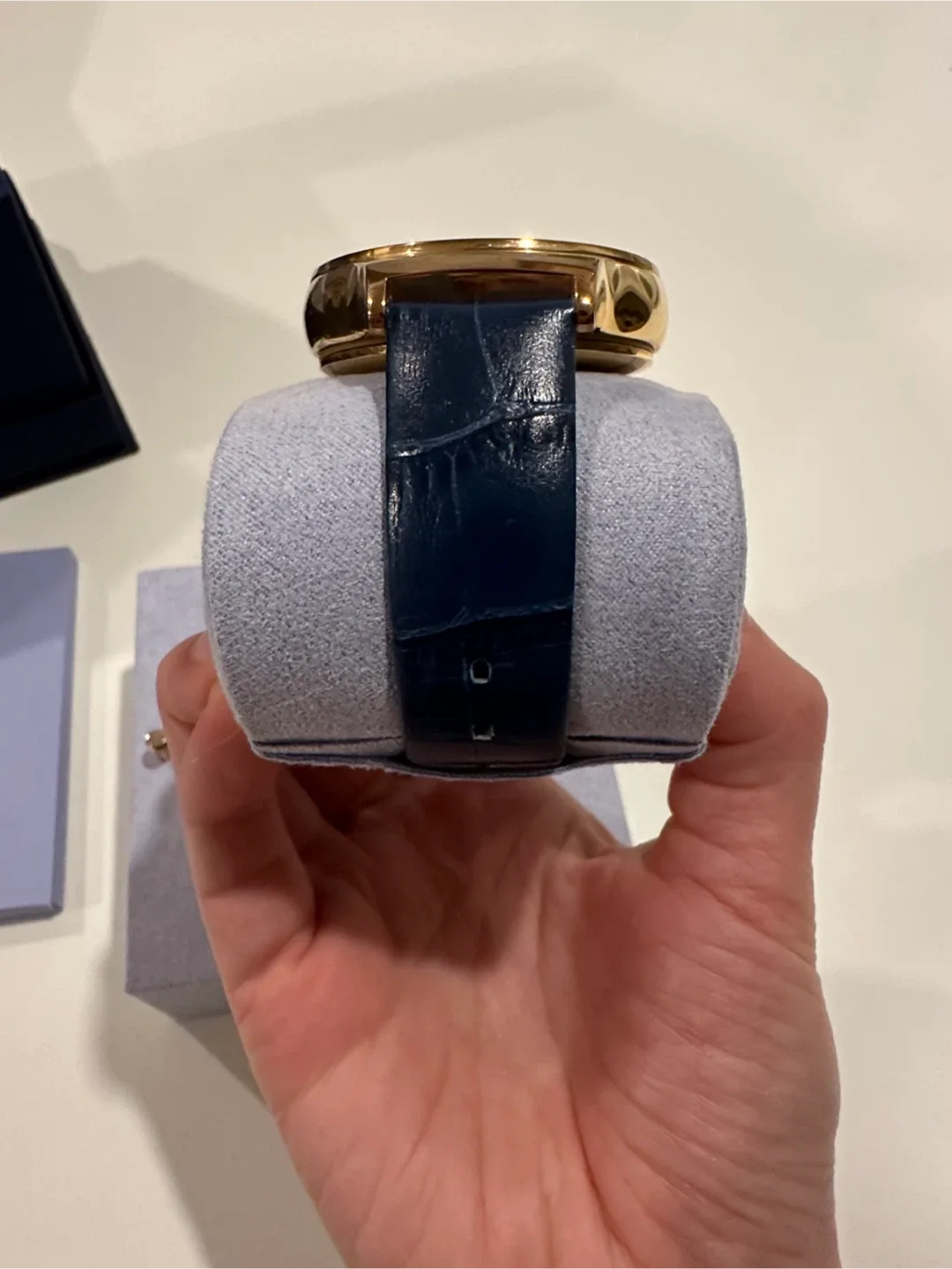 Huawei Rose Gold Smartwatch Swarovski Zirconia image indicator(5)