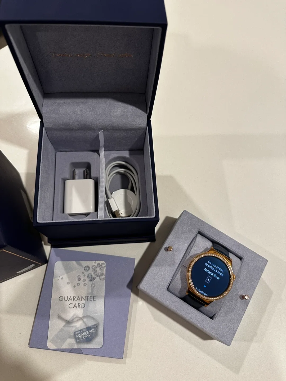 Huawei Rose Gold Smartwatch Swarovski Zirconia image indicator(2)