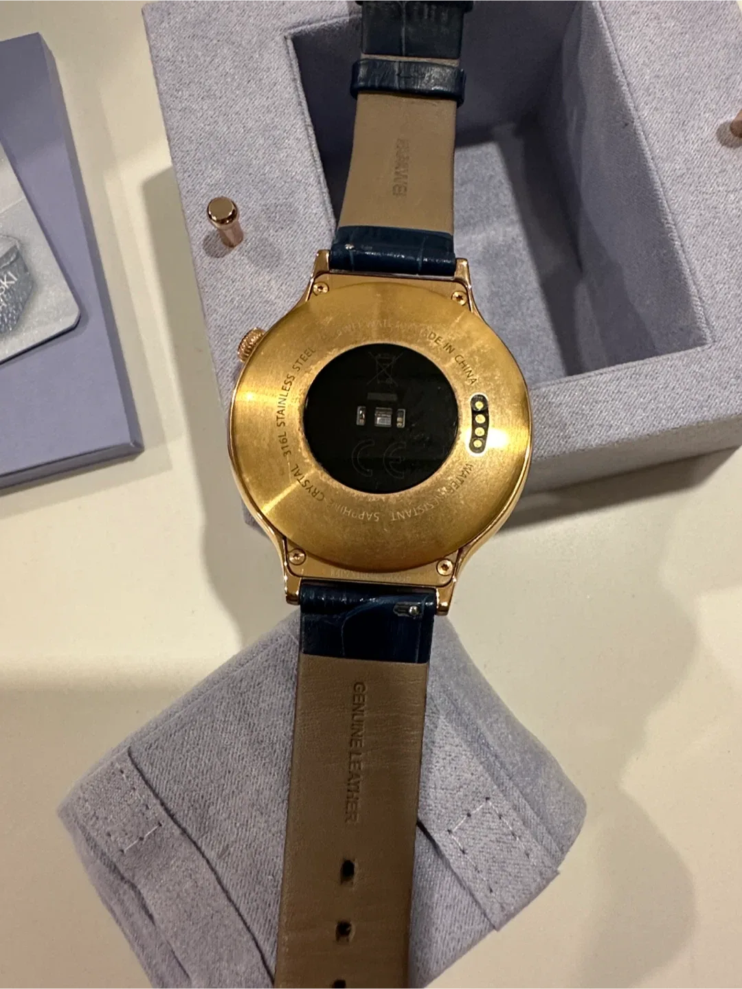 Huawei Rose Gold Smartwatch Swarovski Zirconia image indicator(9)