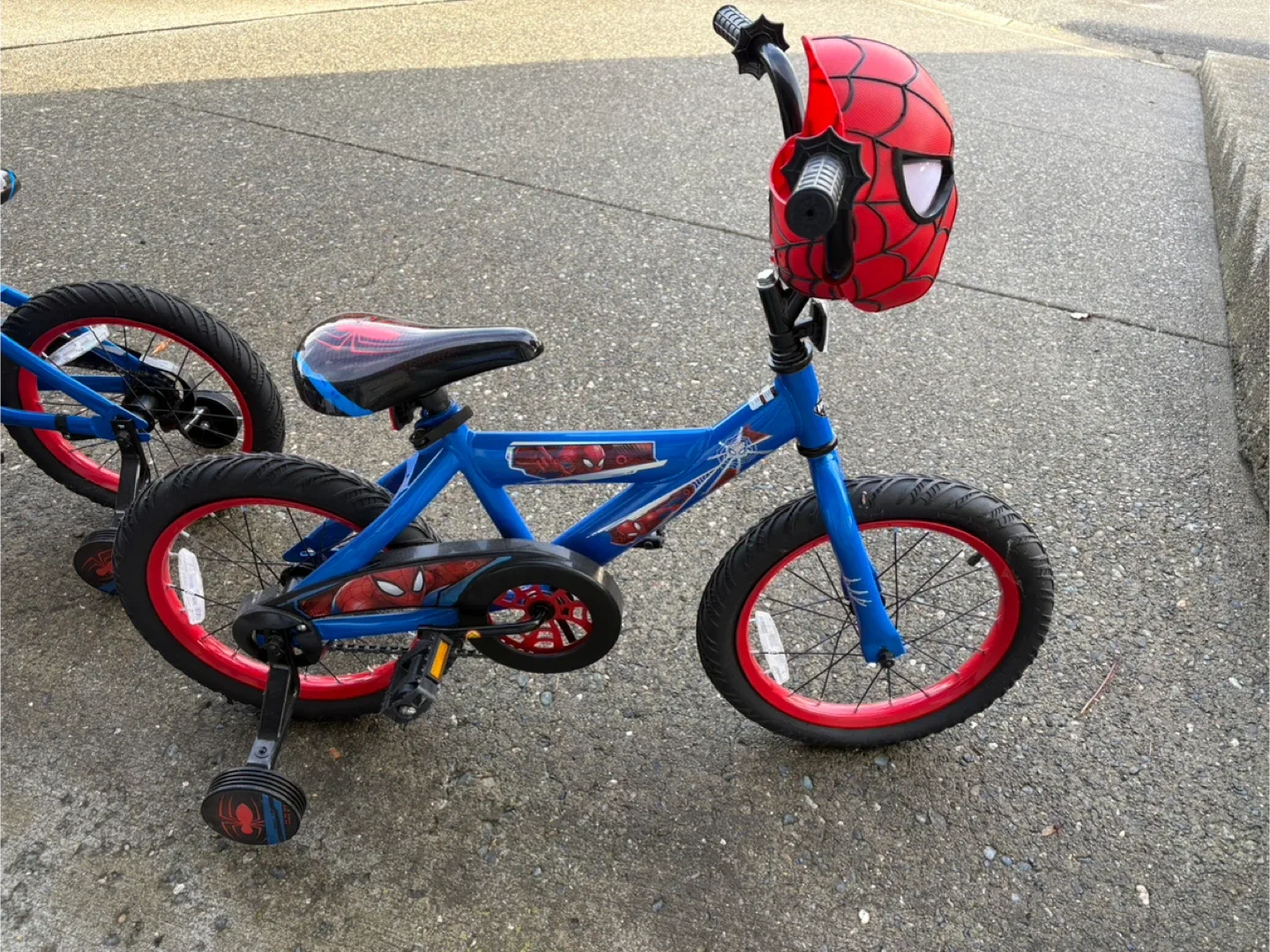 Spiderman Kids Bike - Great Condition! image indicator(2)