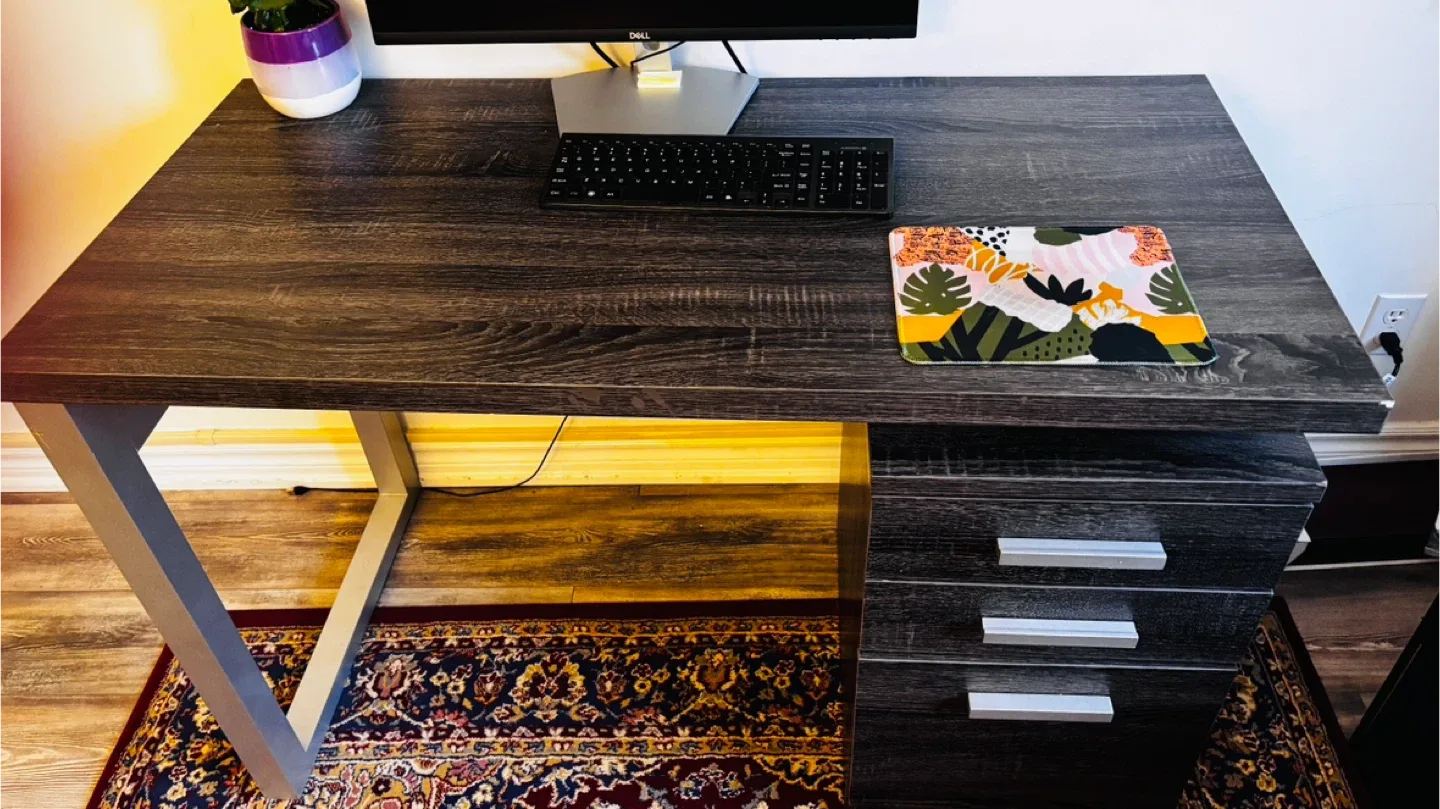 Desk with Drawers image indicator(4)