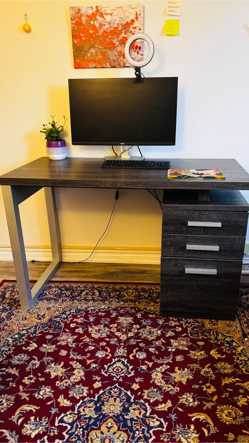 Desk with Drawers image indicator(3)