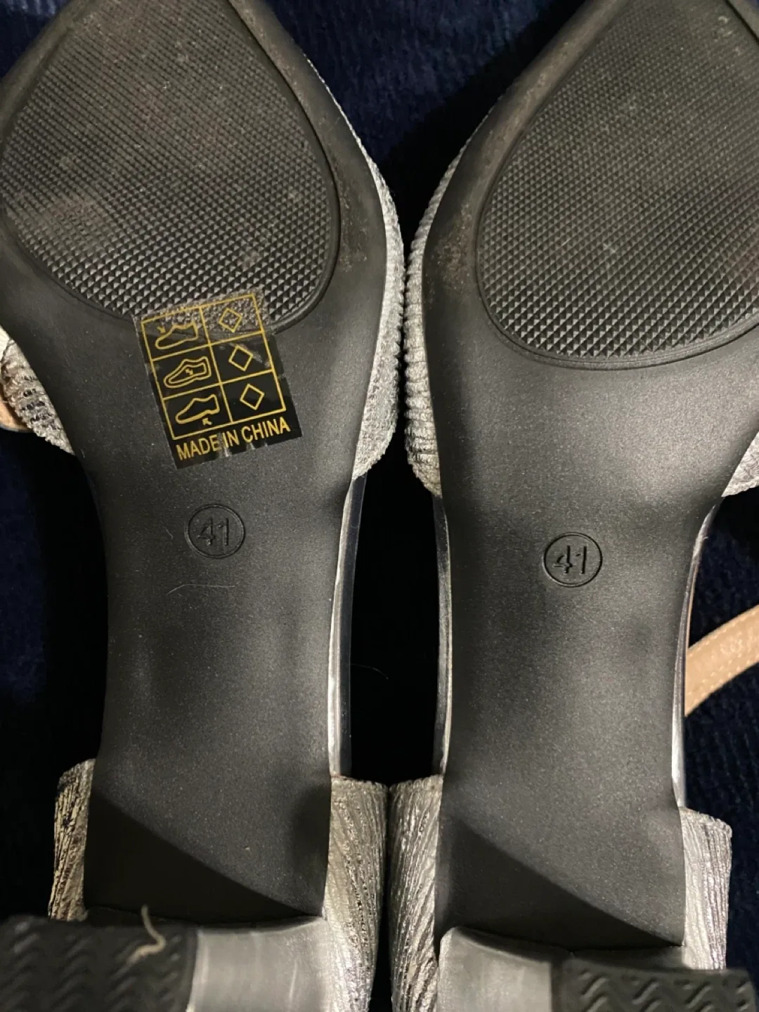 Stylish Silver Heels *** image indicator(4)