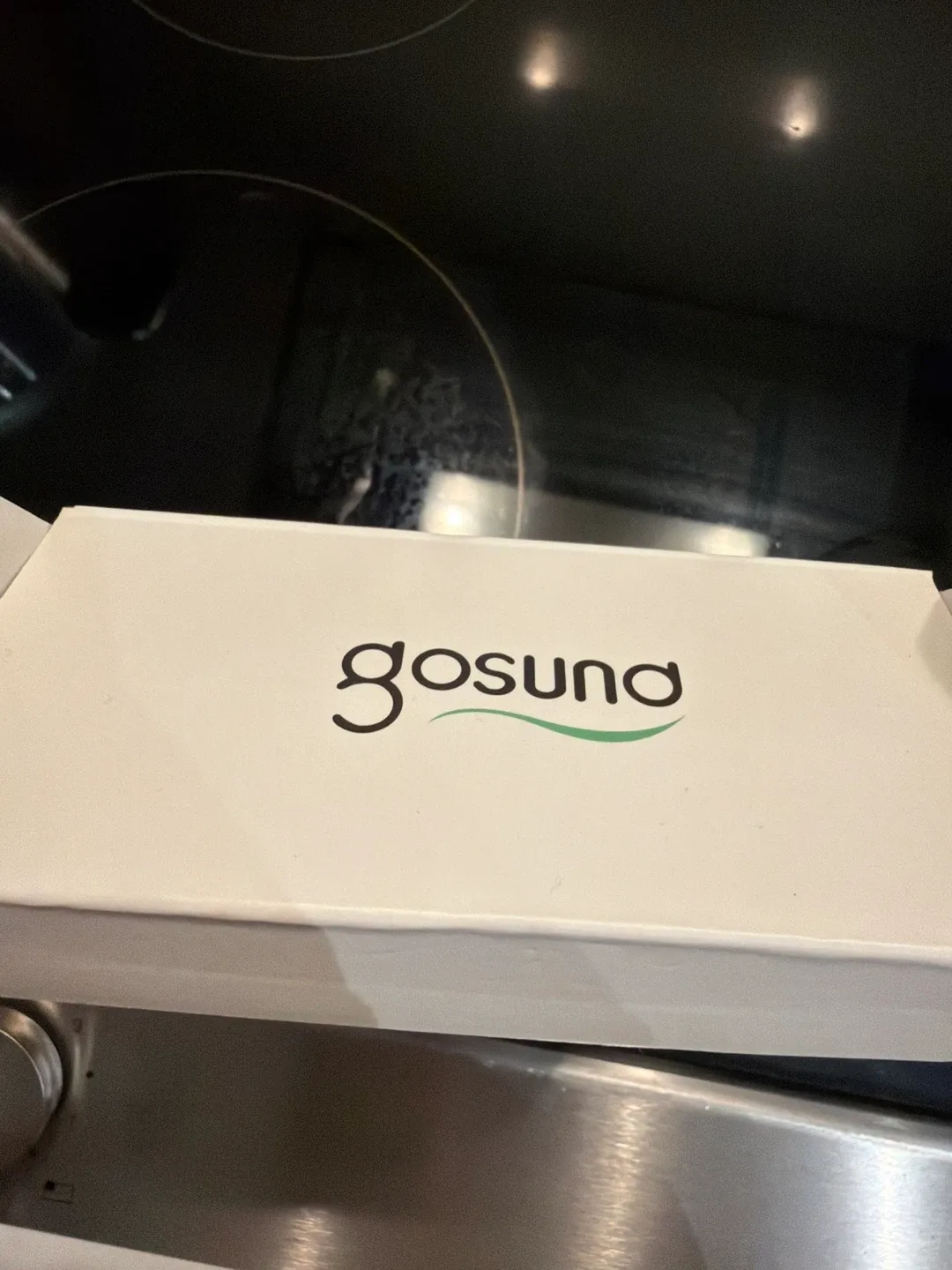 MOVING OUT SALE! Gosund Smart Bulb - 2 Pack - New in Box! image indicator(2)