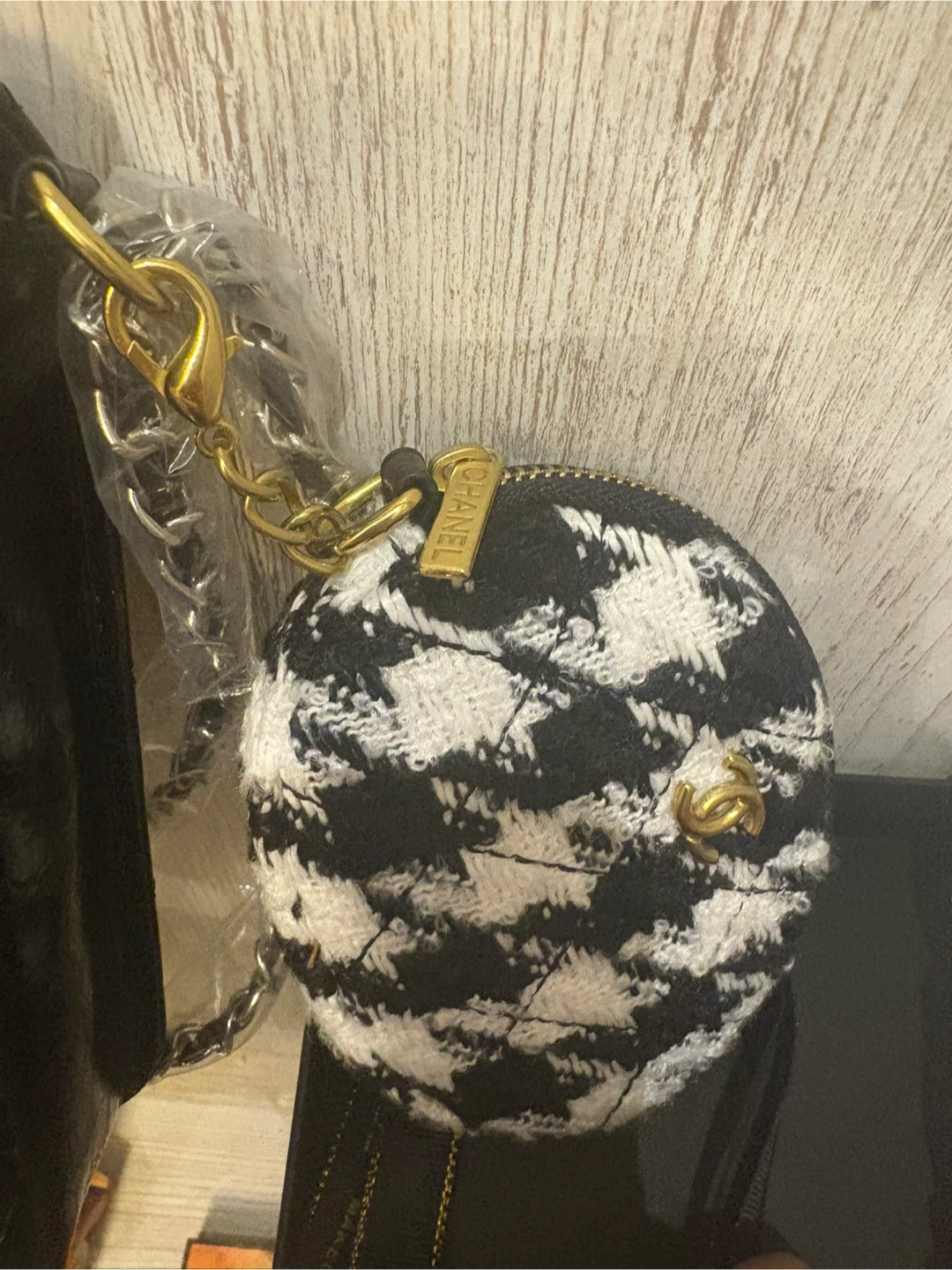 GWP Crossbody Set with Phone Holder and coin Purse - photo 3