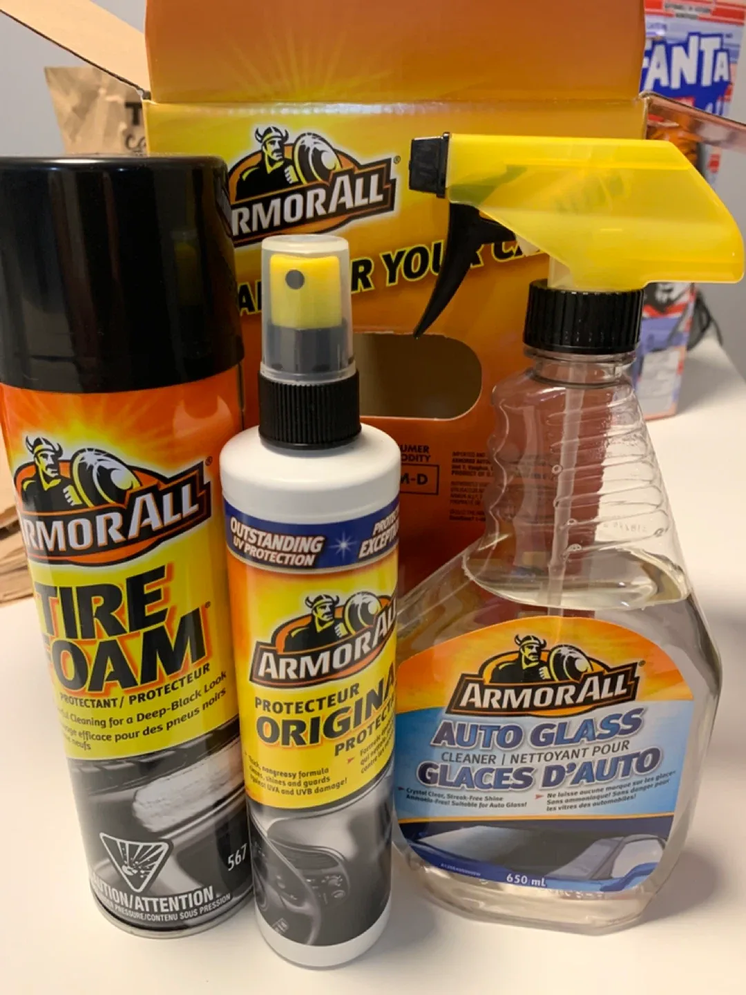 Armor All High Performance Gift Pack Cleaning Kit image indicator(2)