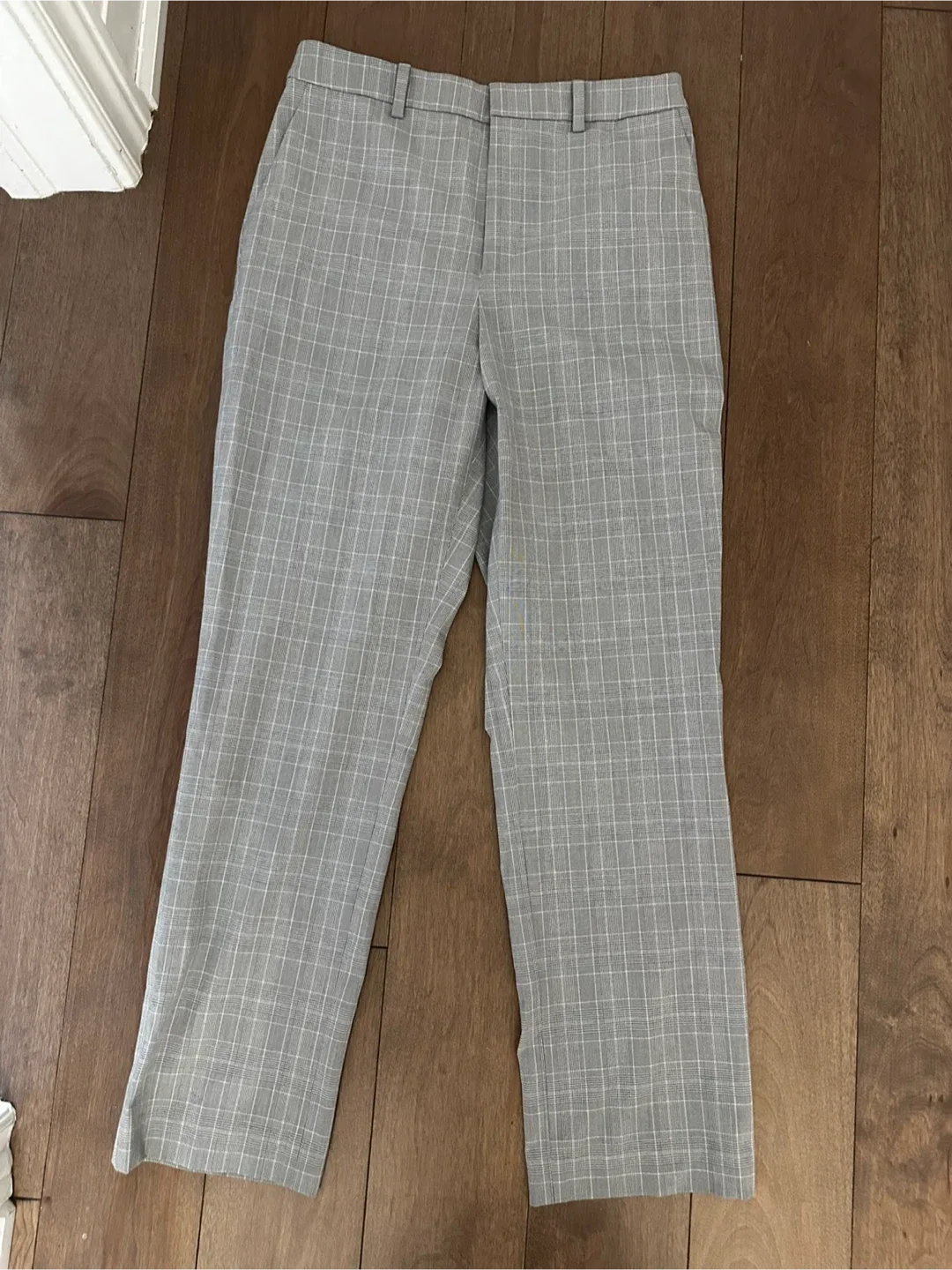 UNIQLO Women's Grey Plaid Dress Pants thumbnail