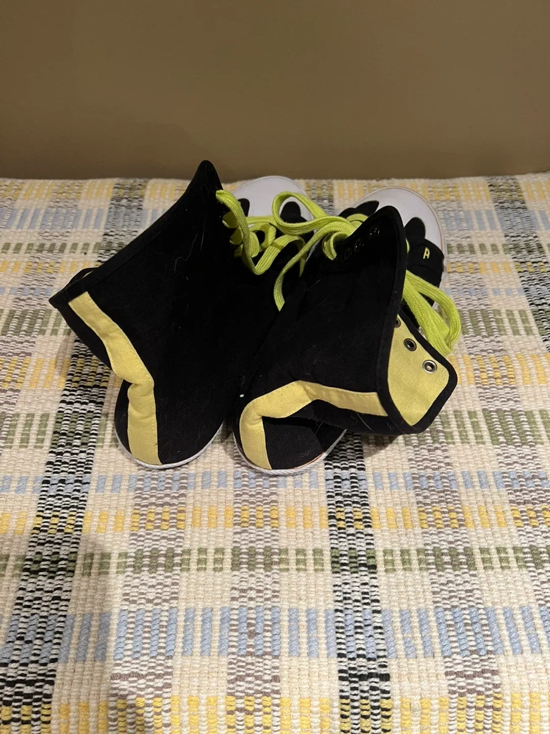 Ladies Diesel High-Top Sneakers, Black & Green image indicator(3)