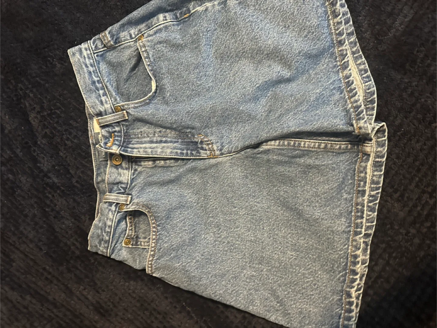 Liz Claiborne Denim Shorts - Size 6 image indicator(2)