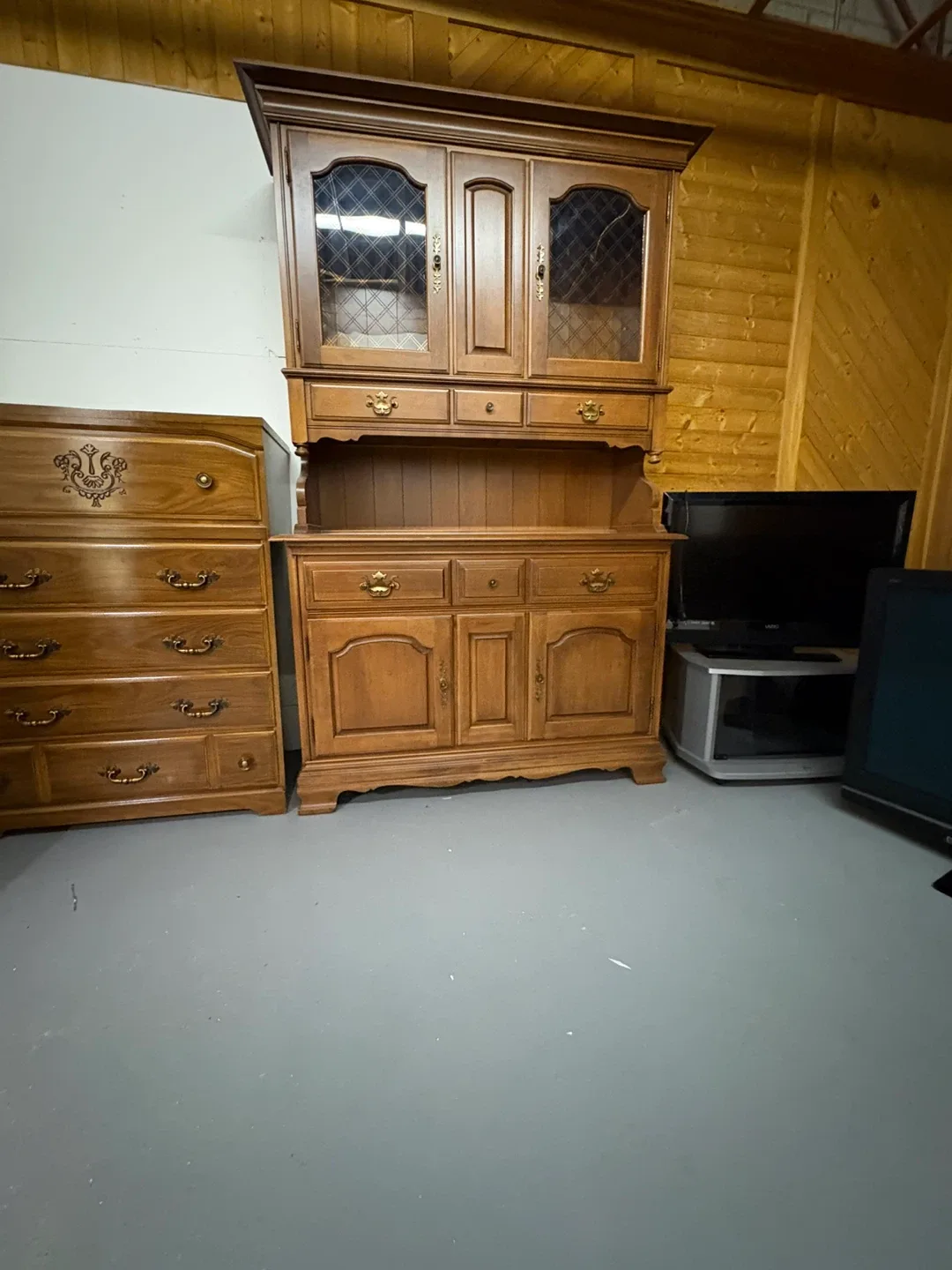 Wooden Dining Table, 4 Chairs & Dressers