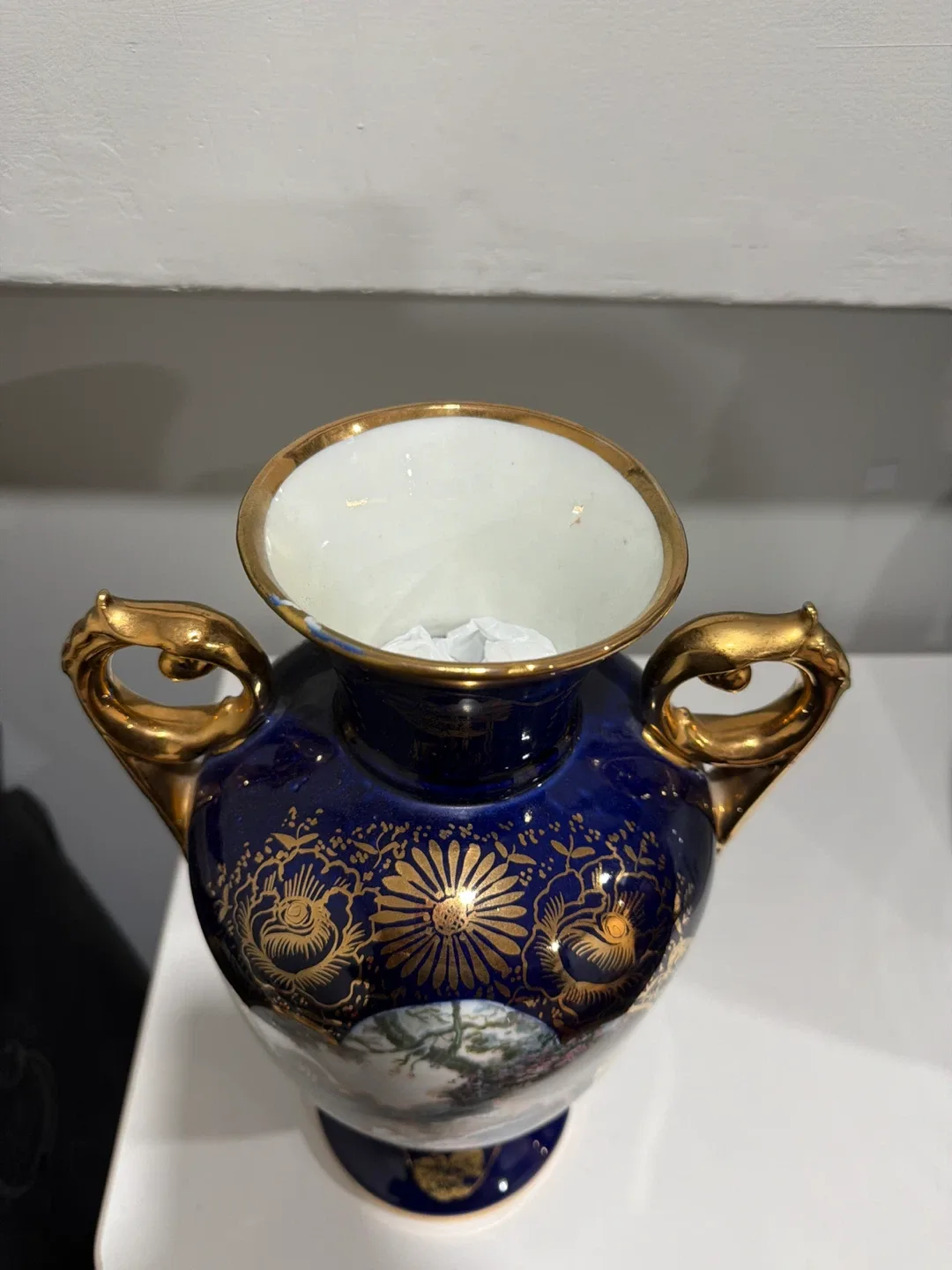 Vintage Blue & Gold Decorative Vase image indicator(4)