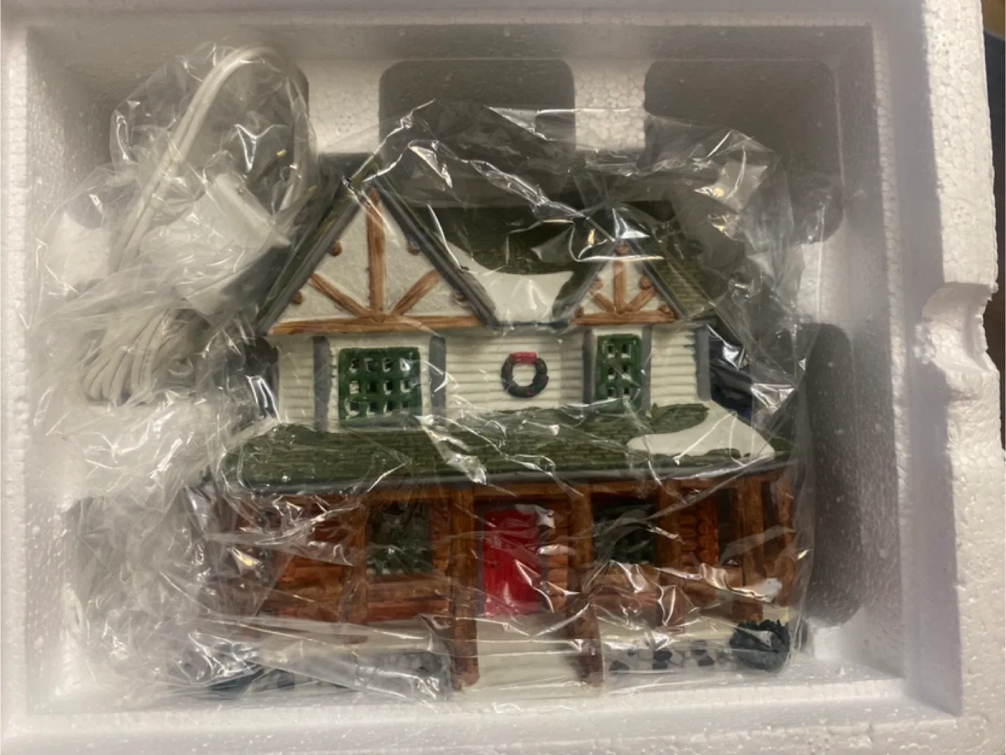 Lemax Village Collection Porcelain Lighted House