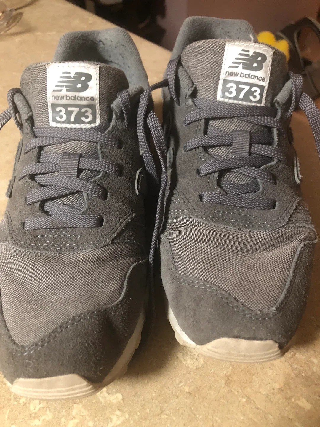 Women’s New Balance 373 Grey Sneakers - US 8.5 image indicator(2)