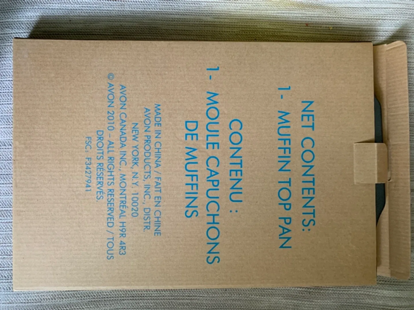 Avon Muffin Top Pan - New in Box! 🥕 image indicator(2)