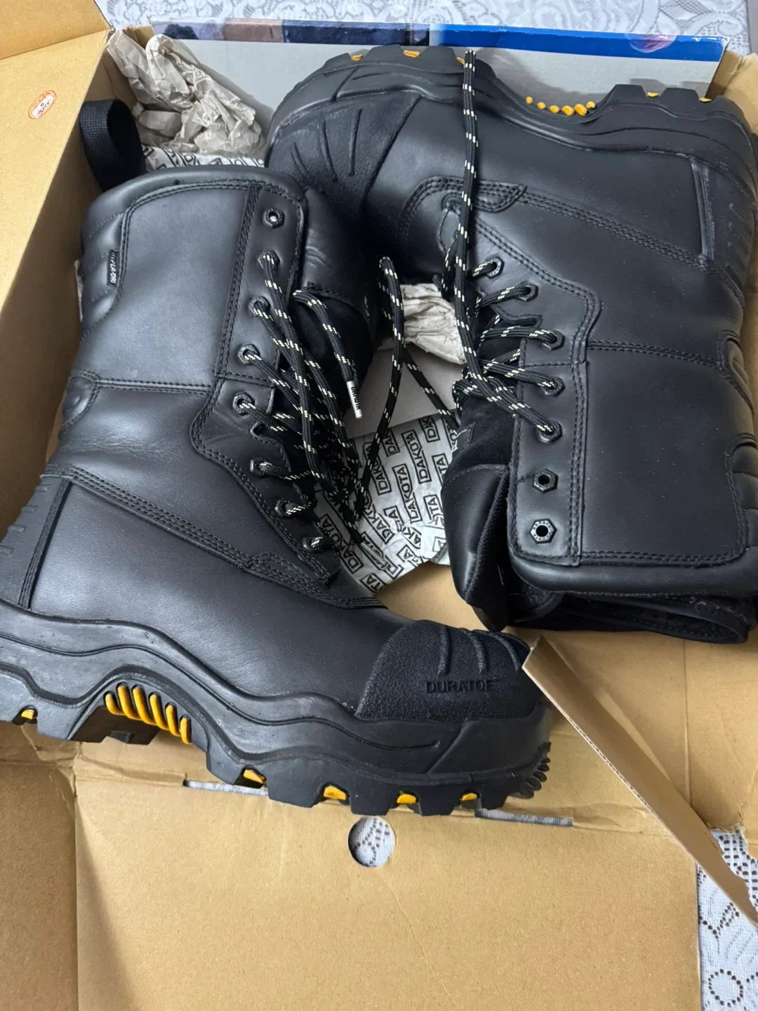 Dakota 10" CTCP Oil Transitional Winter Boots - Size 8 image indicator(2)
