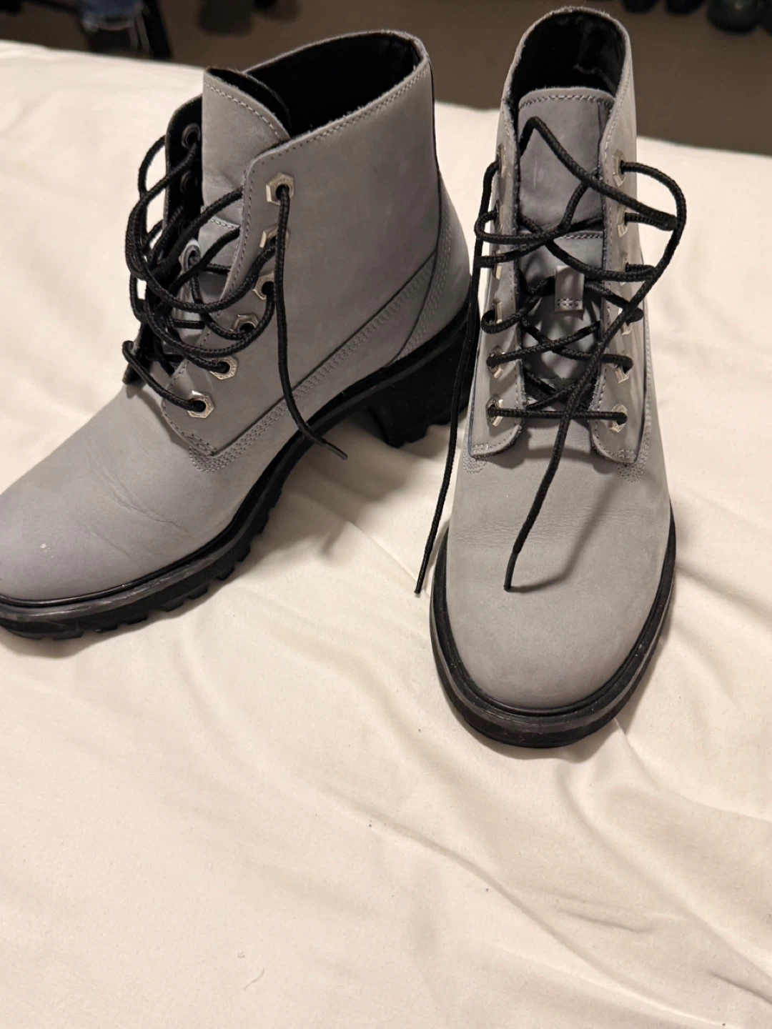 Timberland Gray Leather Heeled Boots - photo 3