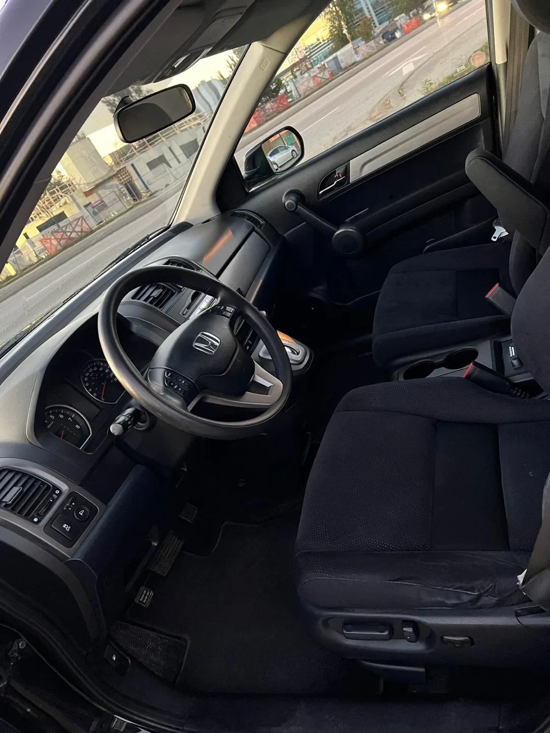 2011 Honda CR-V AWD – 237,500KM image indicator(7)