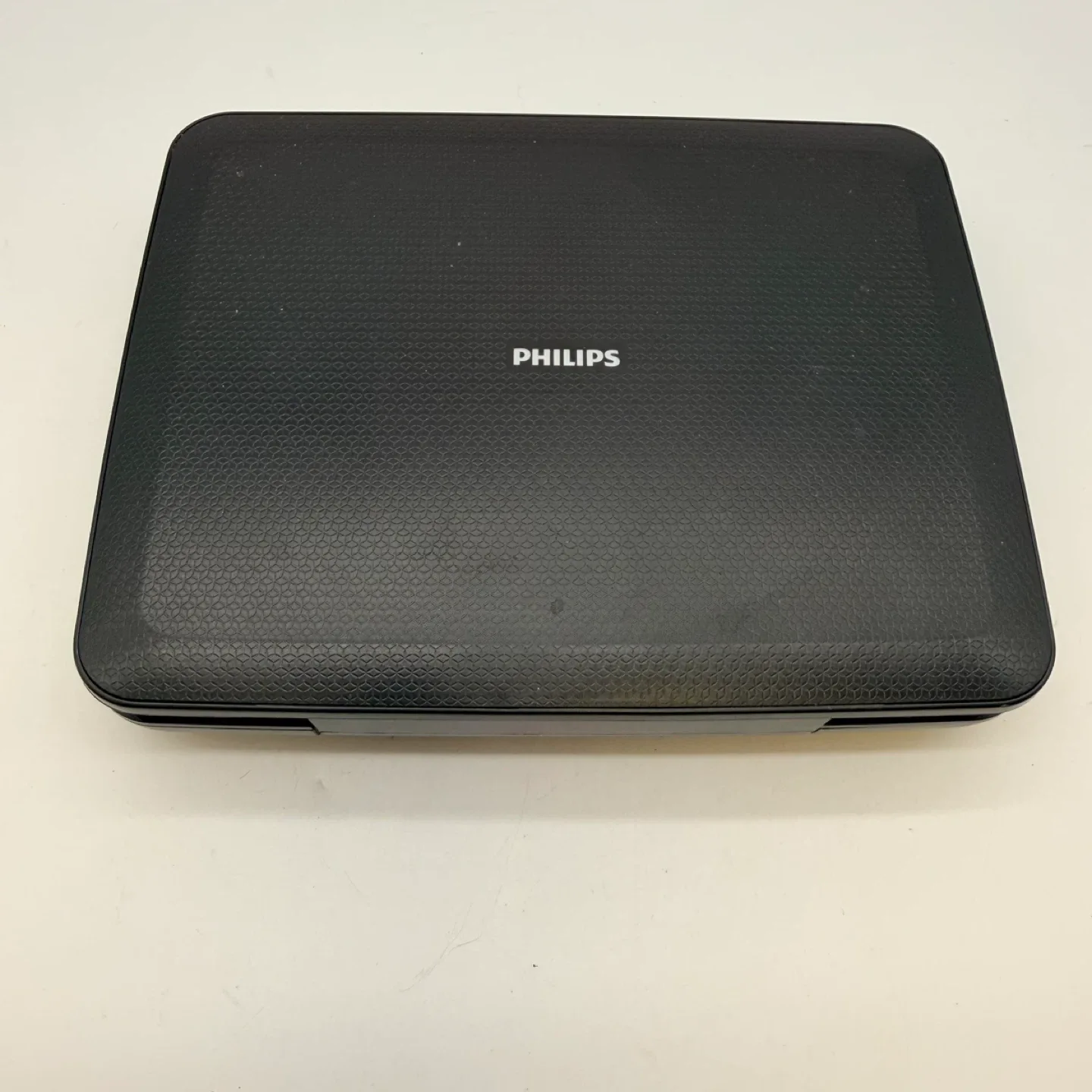 Philips PET741M/37 Portable DVD Player 7” image indicator(6)