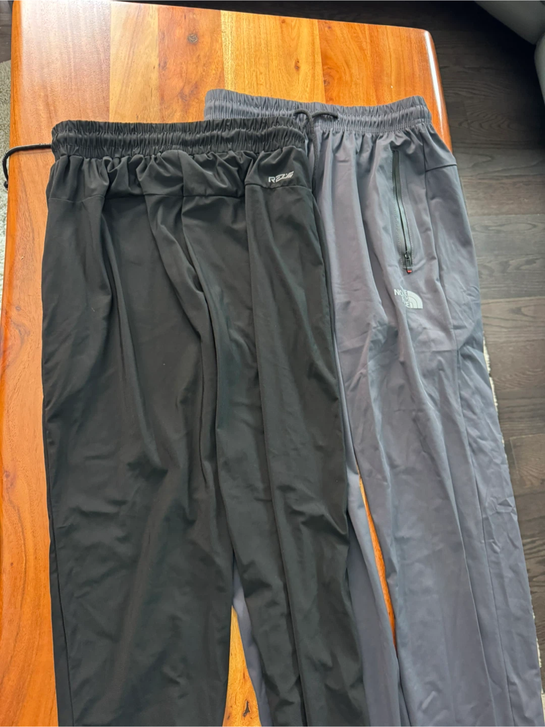 North Face Youth trackpants - photo 4