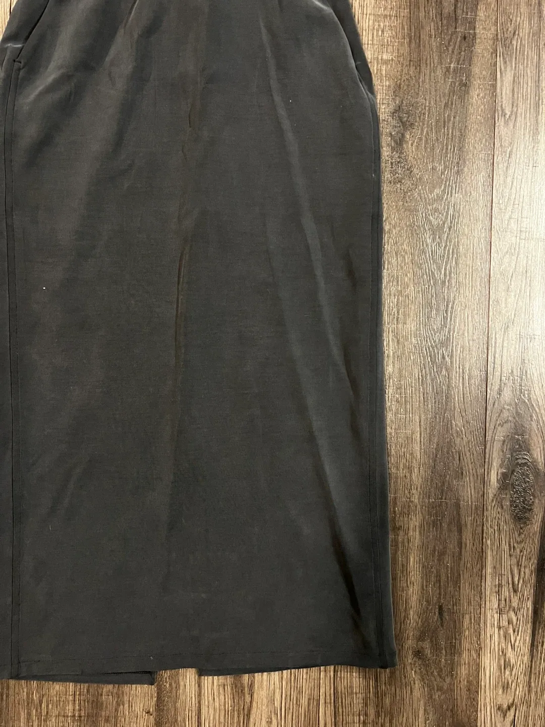 Lululemon Black Midi Skirt image indicator(2)