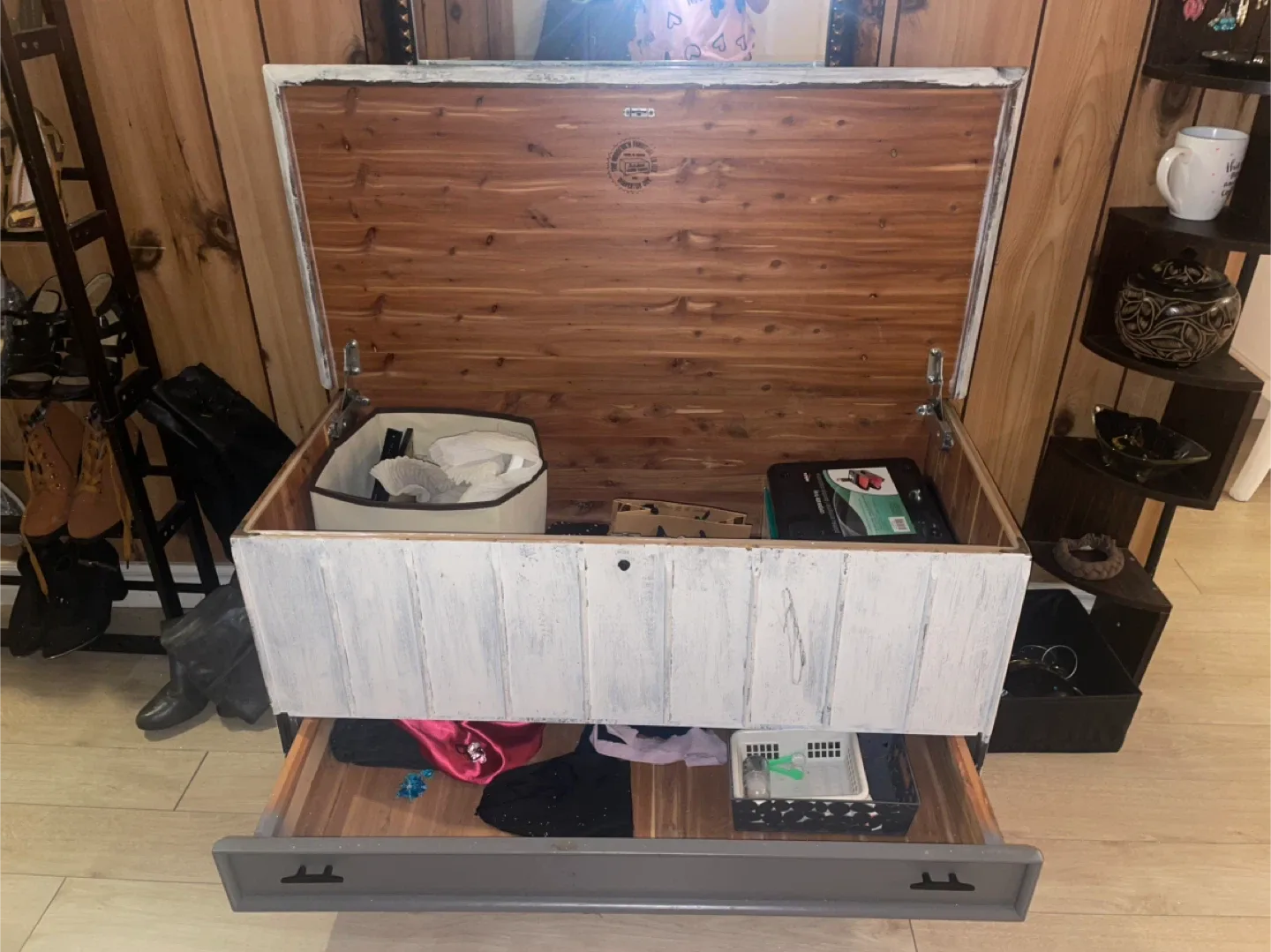 White Painted Cedar Chest image indicator(2)