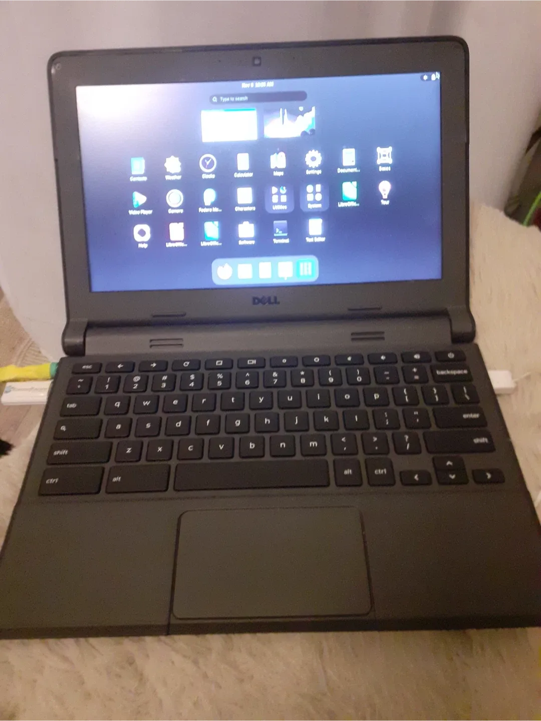 Dell Chromebook GOOGLE Candy, 4GB RAM, 15.8GB Storage thumbnail