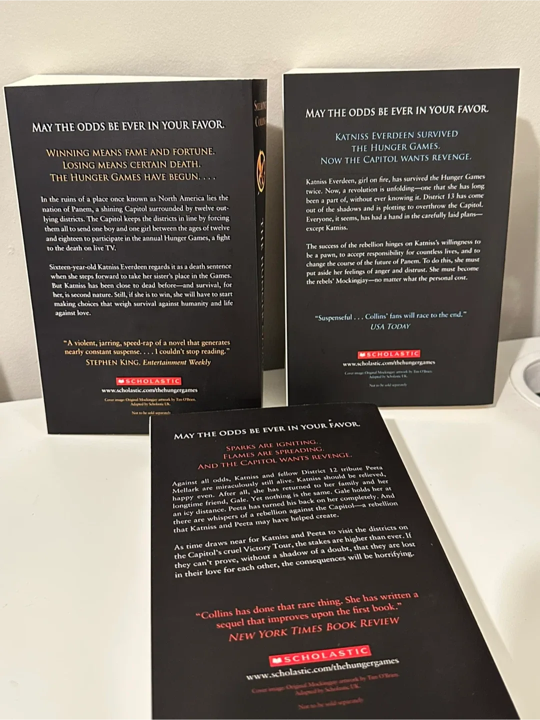 The Hunger Games Trilogy Box Set by Suzanne Collins image indicator(4)