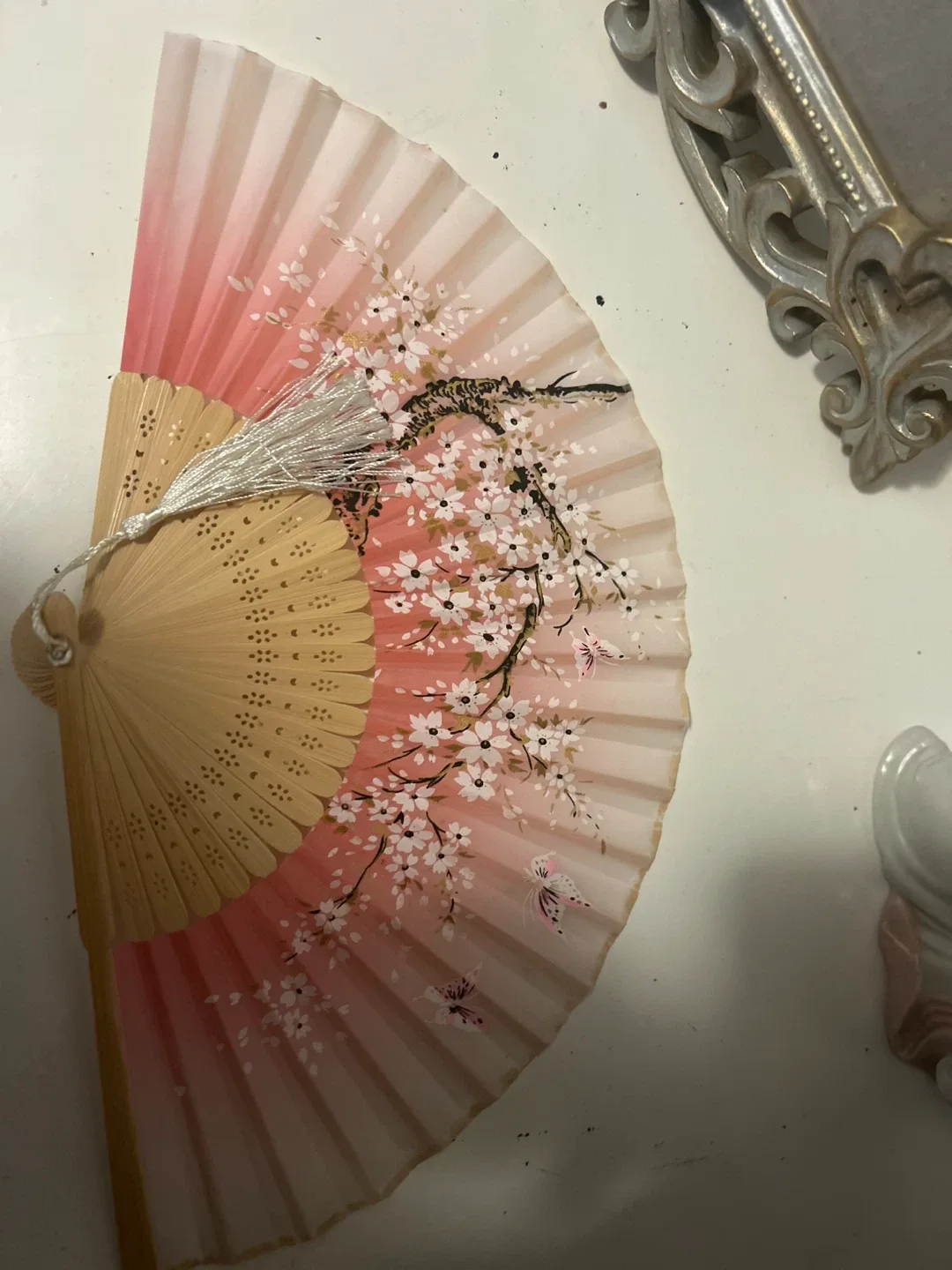Vintage Asian Figurine & Hand Fan image indicator(4)