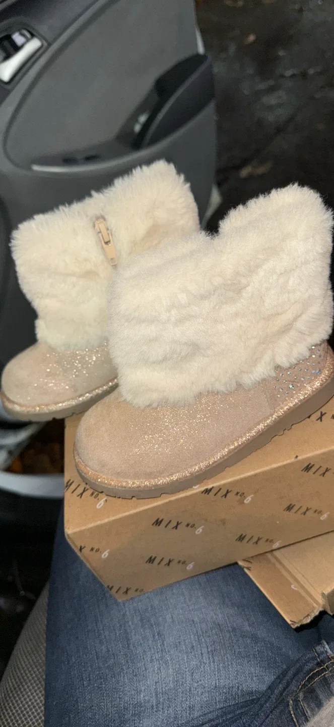 Girls' Mix No. 6 & Crocs Kids Shoes 6-18  M image indicator(2)