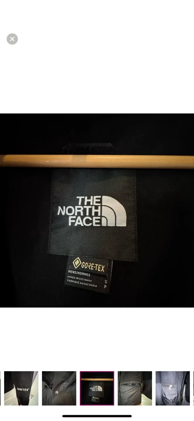 Current model The North Face Gore-Tex Black Jacket - Size S image indicator(5)