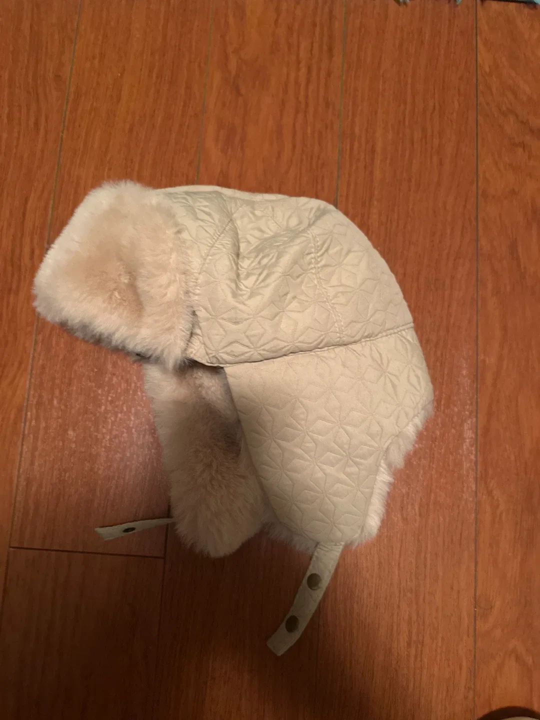 Beige Trapper Hat with Faux Fur
