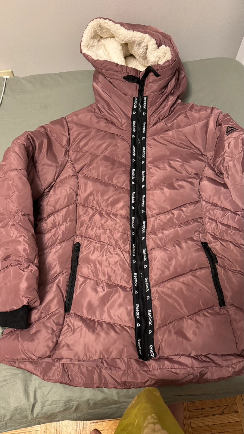Reebok Puffer Jacket - XL