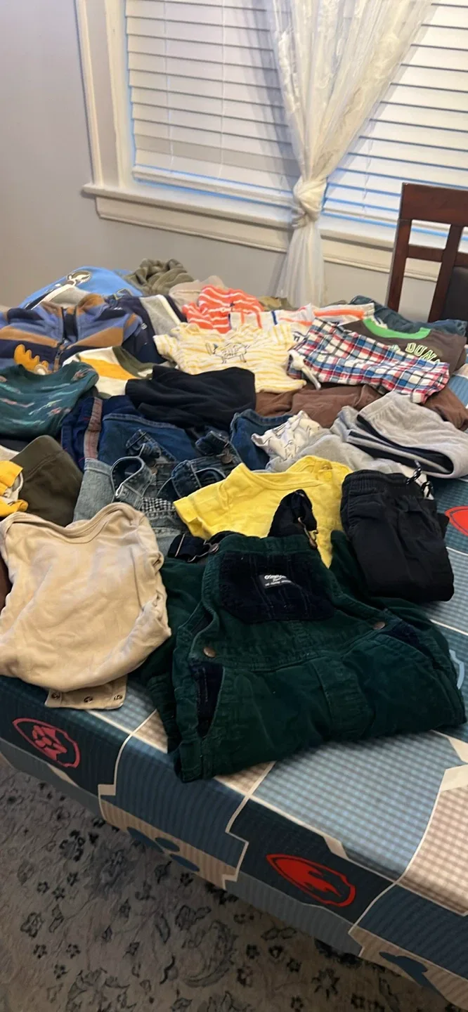 Mixed Baby Clothes Bundle image indicator(2)