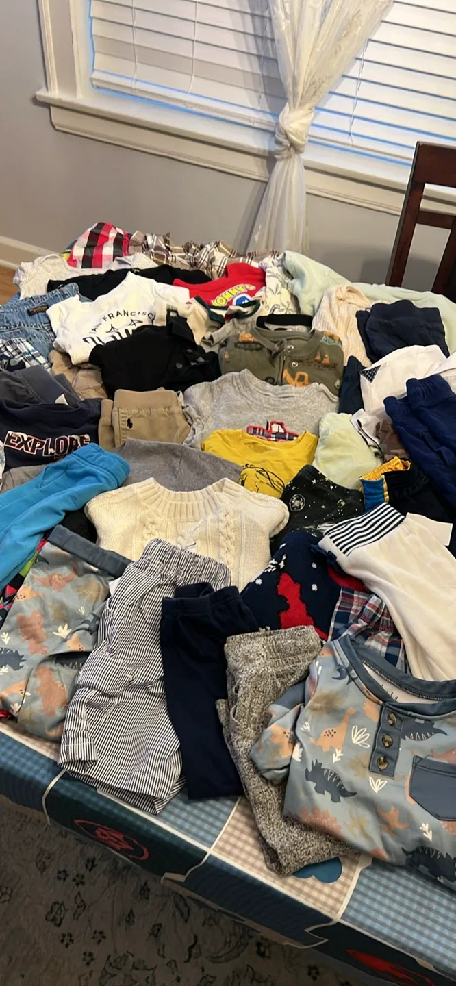 Mixed Baby Clothes Bundle image indicator(3)