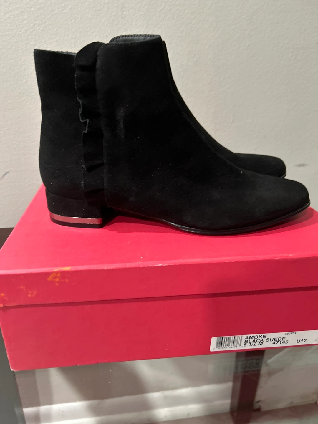 Brand New Vaneli Amoke black suede boots - photo 2