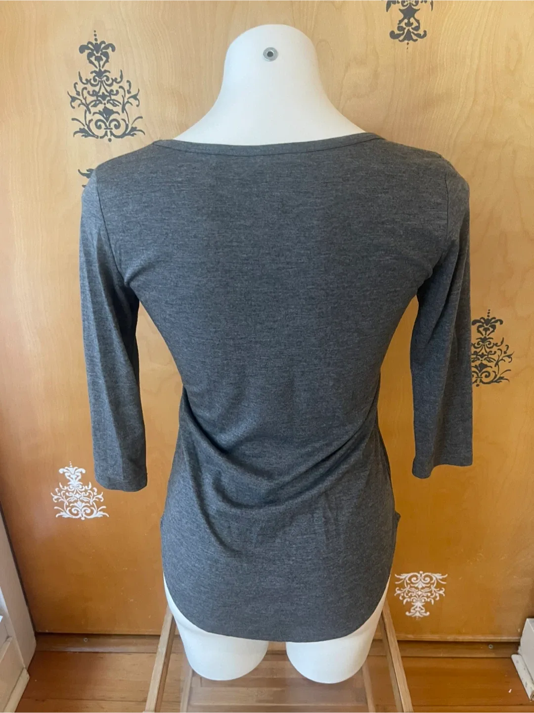 NWT Vintage 2000s Y2K Grey 3/4 Sleeves Scoop Neck Top S/M image indicator(5)