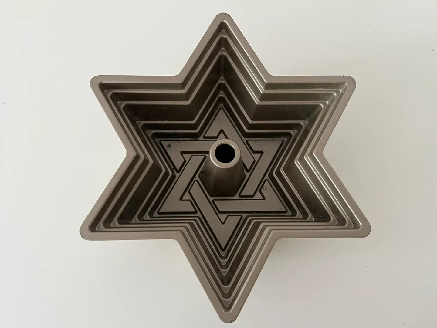 Nordic Ware Star of David Bundt Pan