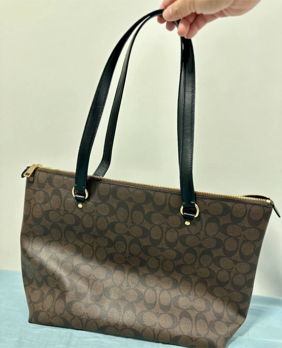 Coach Signature Jacquard Tote Bag image indicator(3)