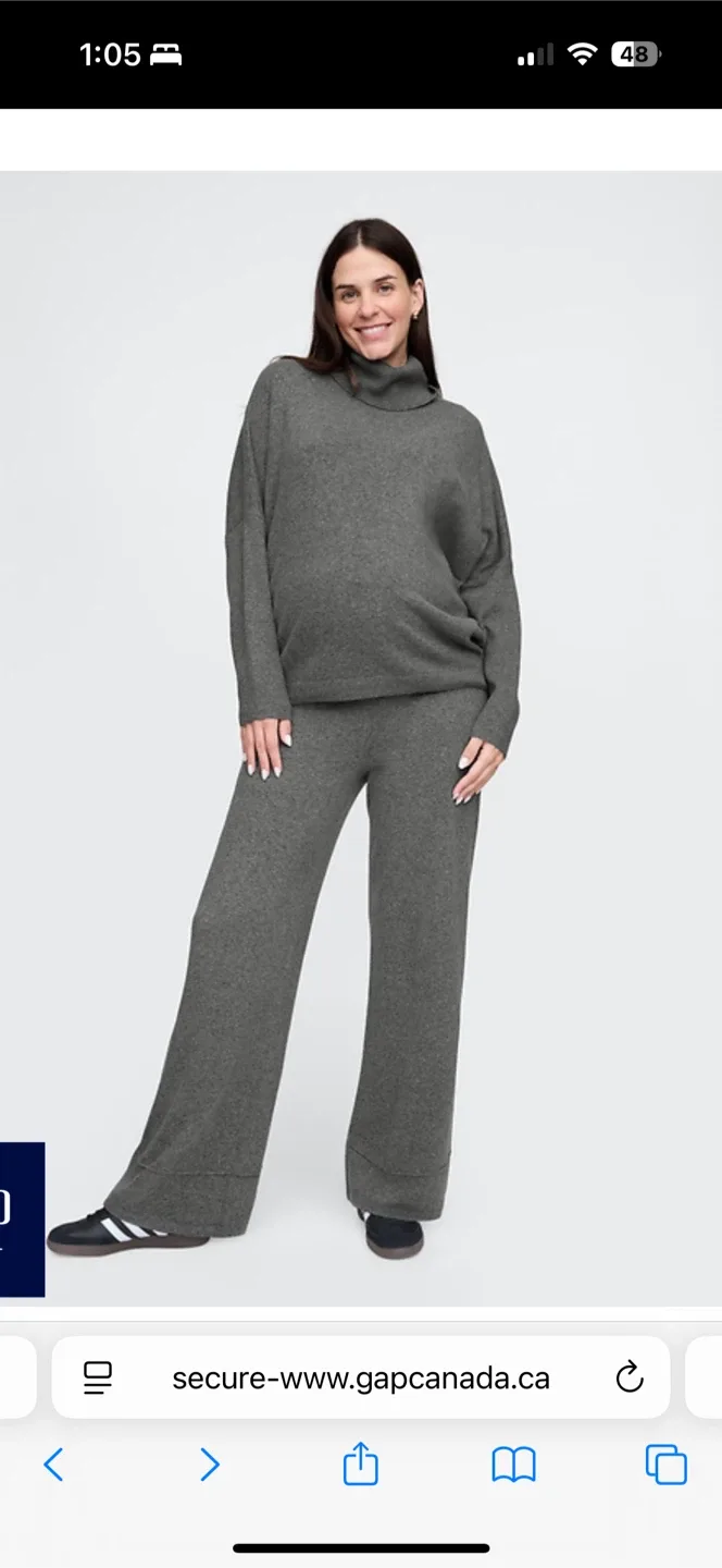 GAP Maternity CashSoft Turtleneck Sweater only image indicator(3)