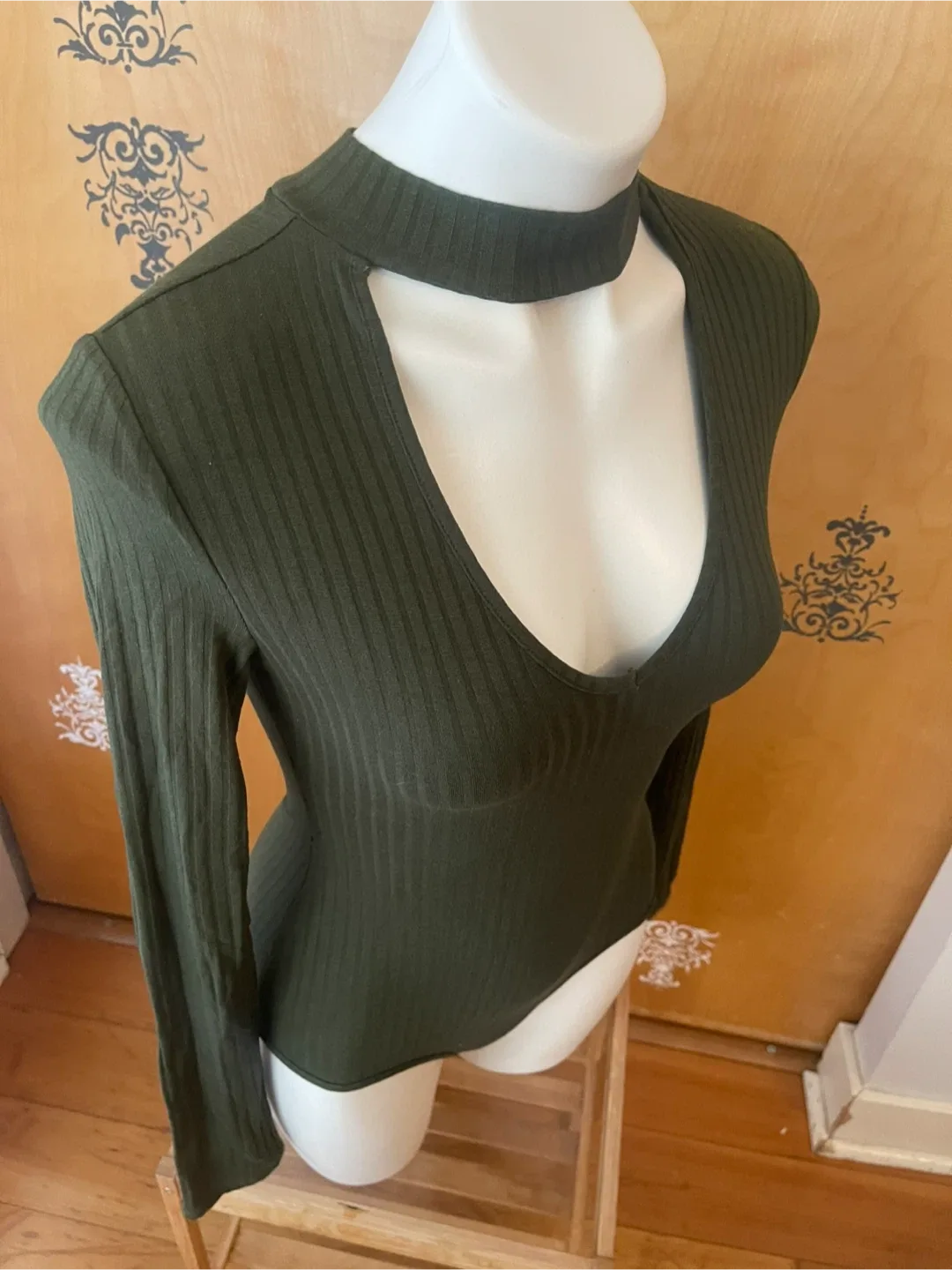 NWT Y2K 2000s Dark Green Cut Out Bodysuit image indicator(4)
