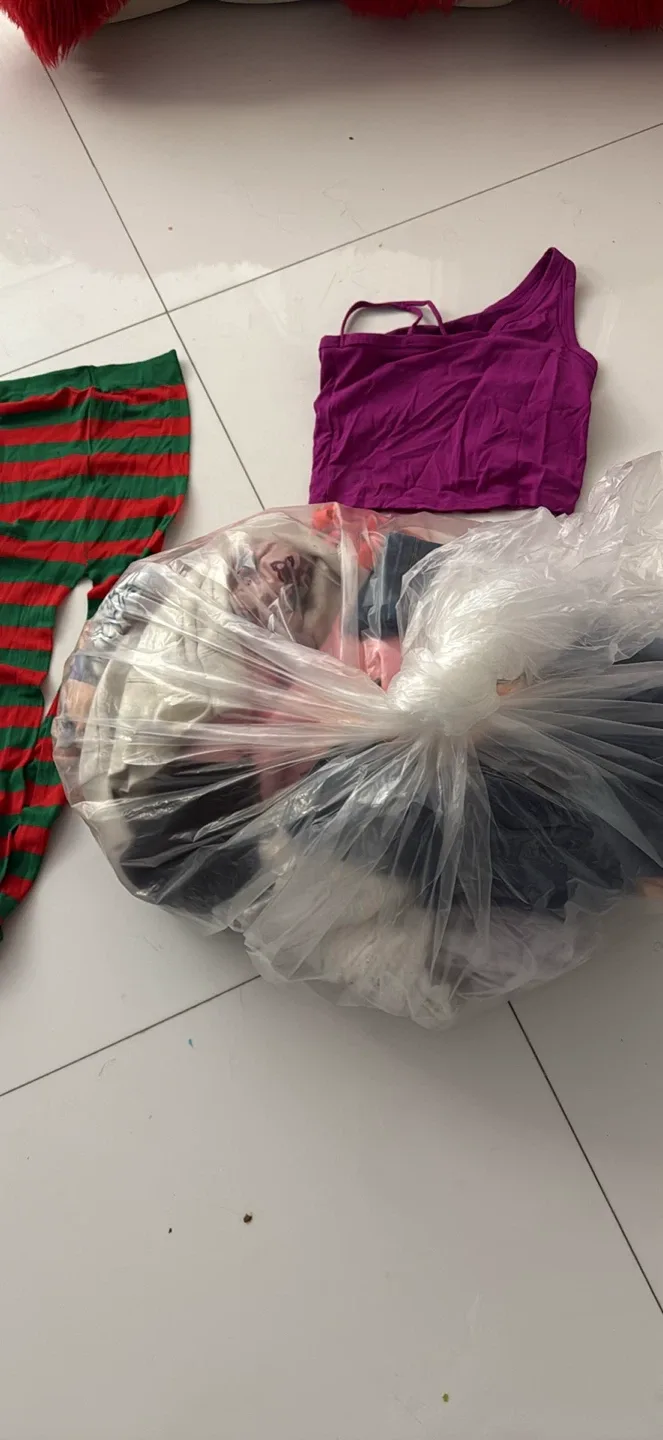 Bag of Mixed Clothing thumbnail