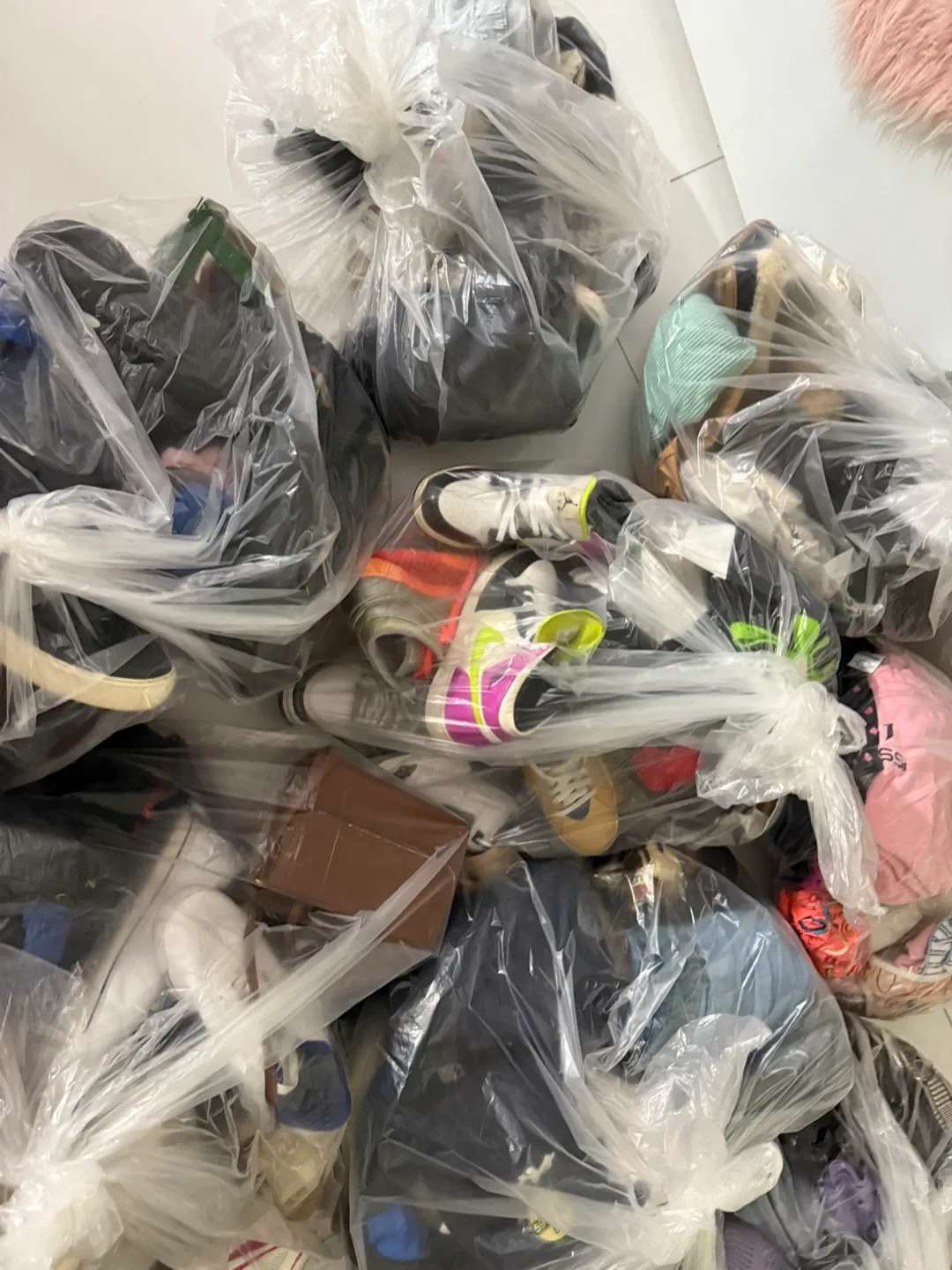 Bag of Mixed Clothing image indicator(7)