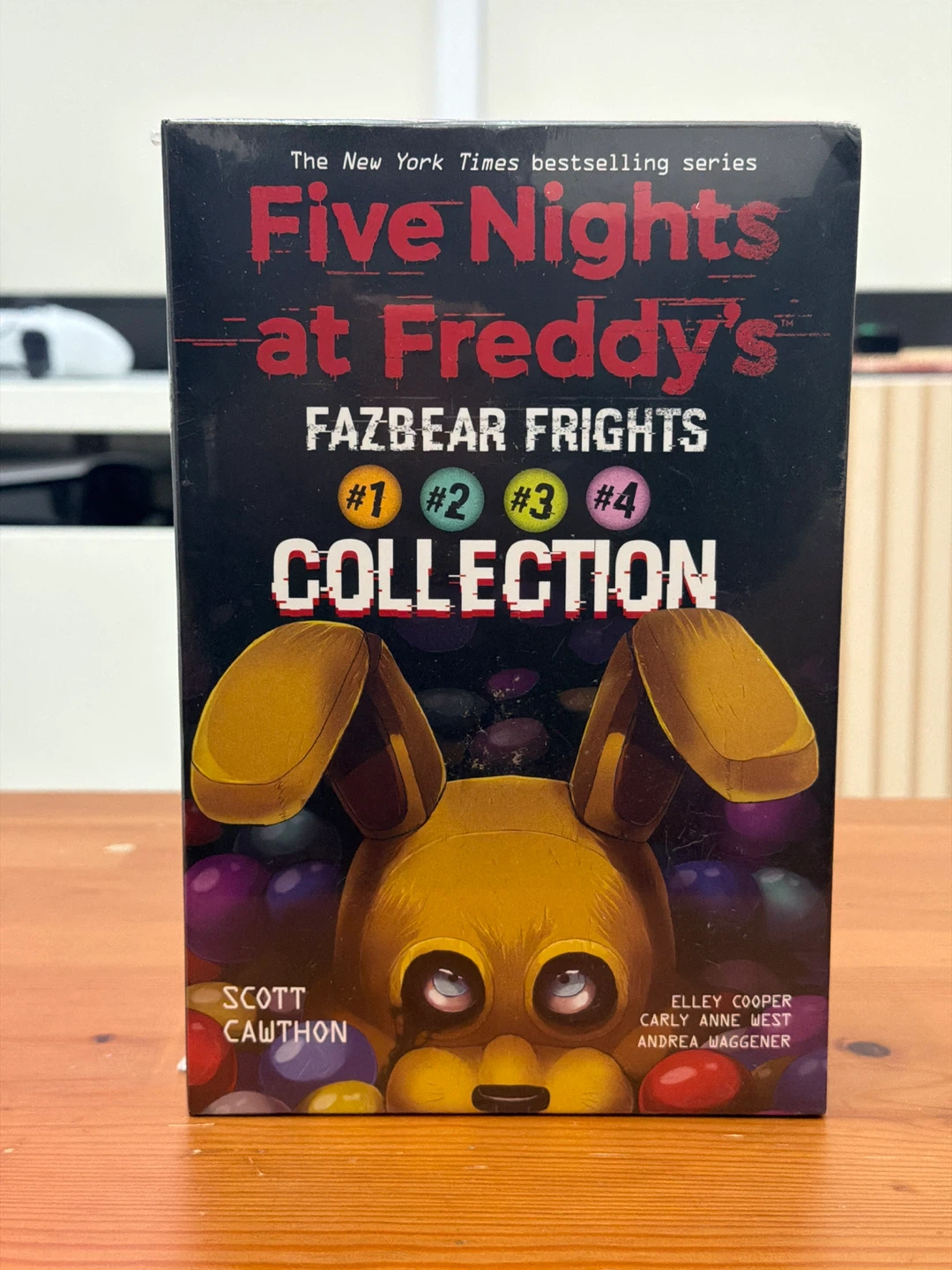Five Nights at Freddy's Fazbear Frights Collection - photo 3