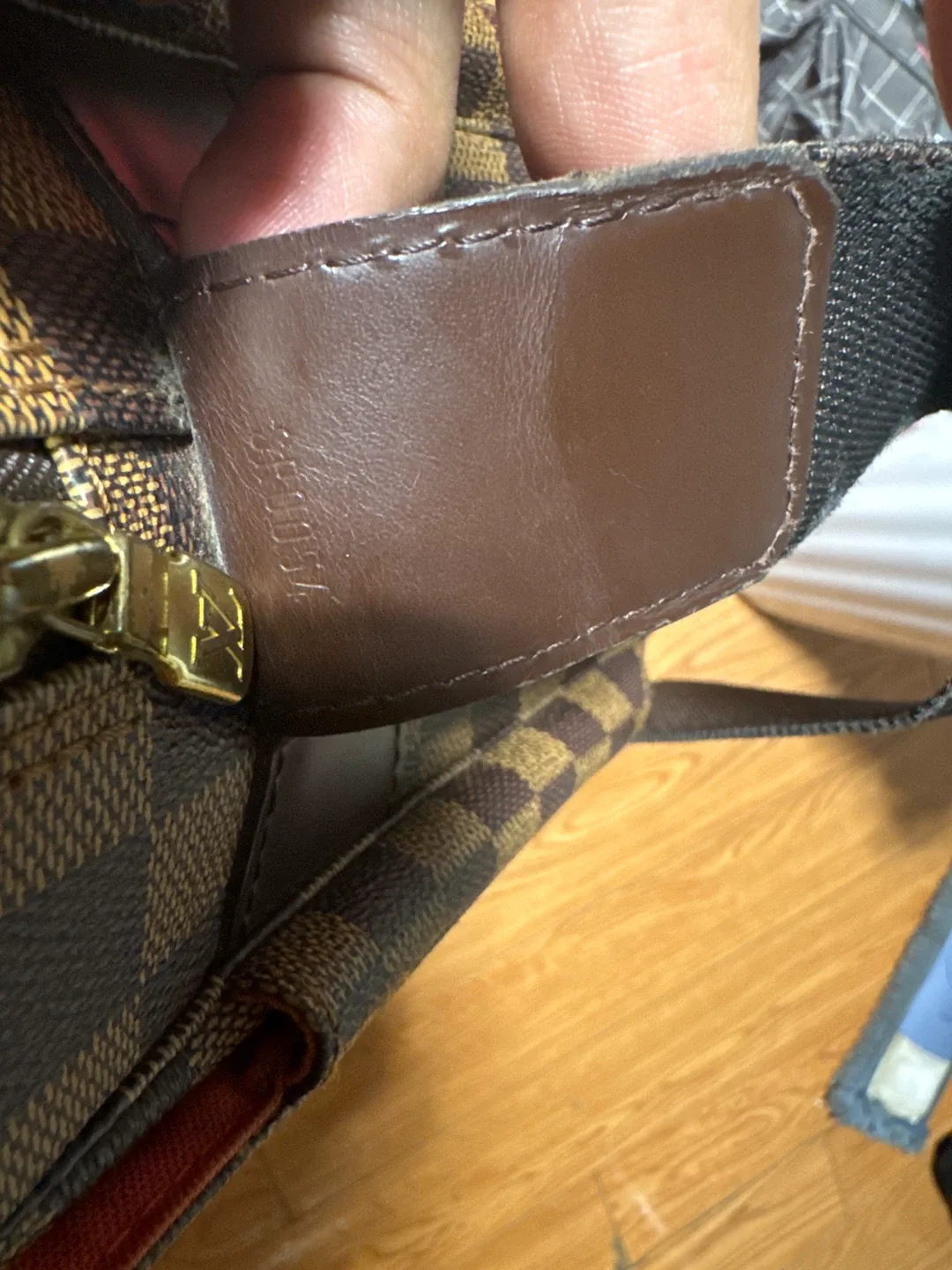 Louis Vuitton Damier Ebene Messenger Bag image indicator(3)