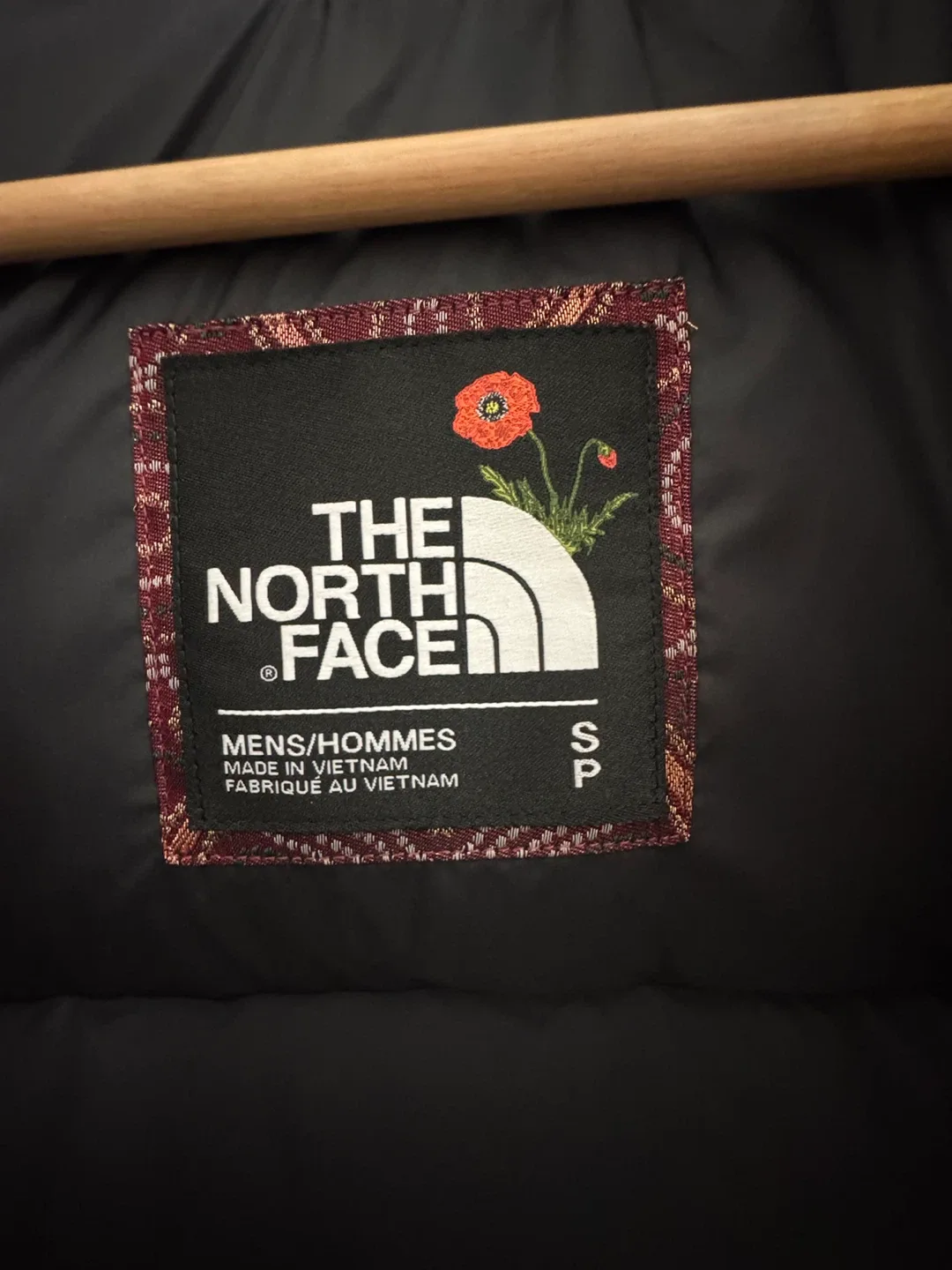 The North Face Nuptse 700 fill limited edition Jacket image indicator(8)